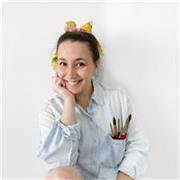 Soy Lic. en comunicación y llevo 5 años impartiendo clases de marketing digital y creación de contenidos a profesionales