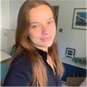 English tutor teaches students from early years to 11/12