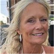 I’m an English tutor that teaches students up to Year 11