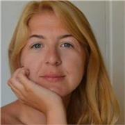 Profesora de Historia, Geografía e Historia del arte, con 7 años de experiencia. 
Preparación para las PBAU