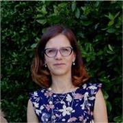 docente abilitata di economia aziendale nelle scuole superiori