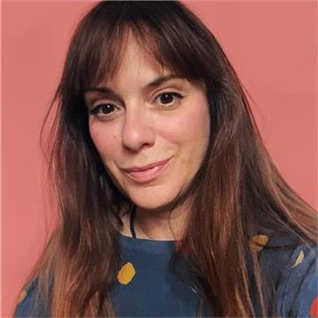 Art Director con oltre 20 anni di esperienza offre lezioni di Design Grafico, Art Direction e mentoring creativo online e a Milano