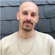 Englisch Sprach- und Nachhilfelehrer, der alle Altersgruppen unterrichtet