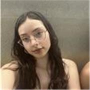 Studentessa di Lettere con esperienza come docente alle superiori, propone ripetizioni efficaci e coinvolgenti a Mantova e online.