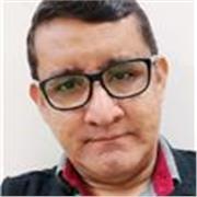 Professor Mestre em Gestão e Avaliação da Educação e Licenciado em Letras