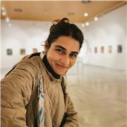 Yoga, um Geist und Körper mittels Kreativität, Therapie und Meditation zu verbinden.