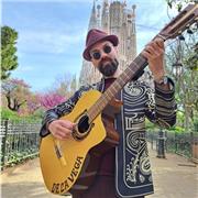 Profesor de guitarra clásica y flamenca graduado y con master en interpretación