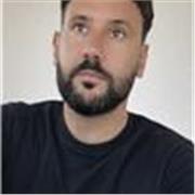 Professeur à domicile vous proposant des séances de conversations guidées afin de vous libérer à l'oral