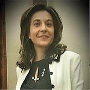 Laureata in giurisprudenza dal 1997 e pratica legale civile-commerciale conclusa nel 1999