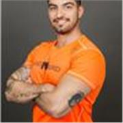 Técnico superior en acondicionamiento físico, graduado de TAFAD Madrid. Especialista en entrenamiento personal, preparación física