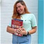 Profesor de ayuda con los deberes escolares