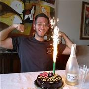 Docente di Diritto con Laurea Magistrale in Giurisprudenza offre lezioni e aiuto in scrittura tesi