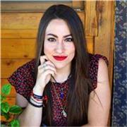 Soy una persona apasionada y creativa, puedo dar clase a todas aquellas personas que quieran aprender sobre marketing y RRSS