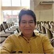 Professor de espanhol com muita experiência, trabalhou no Aslan e no Castilla, trabalhou como tradutor, experiência com o DELE e aulas particulares principalmente em preparação de tesis entre outros