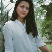 Hola soy Derlys mi historia es:
Colombiana migrante 🇨🇴🇮🇨
En busca de mis sueños de tener mi primer empleo como desarrolladora front end.
Apasionada por las labores sociales e iniciativas que puedan hacer cambios positivos en la mentalidad de las p