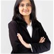 An Experienced English Tutor Helping Students Improve Quickly