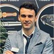 Ragazzo di 24 anni, laureando in lingue e letterature straniere presso l'univeristà di Brescia