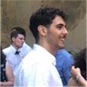 Insegnante di francese e filosofia al liceo, scrittore, propone corsi privati di francese e di scrittura