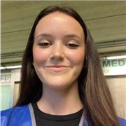 Imparto clases particulares de inglés para ayudar a los alumnos que tienen dificultades ya que me apasiona el idioma y enseñar