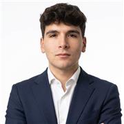 Ciao! Sono Nicolo, 23 anni, appassionato di fisica e futuro matematico! Offro lezioni online di fisica