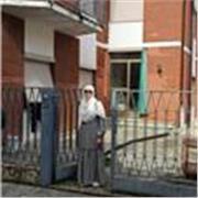 sei alla ricerca di una insegnante privato per te o per i tuoi figli che parlano italiano o inglese ?? sono disponibile :)