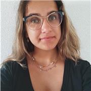 Graduada en Educación Primaria, con B2 de inglés y con experiencia en colegios concertados, ofrece clases de refuerzo escolar para alumnos de primaria, ESO y bachillerato de sociales