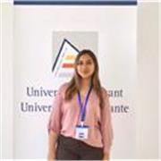 Profesora con nivel B2 de inglés y experiencia con niños, ofrece clases particulares online o a domicilio en Murcia.