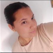 Profesora de arte y diseño apto a todas las edades