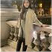 Je donne des cours d’anglais du primaire au lycée et j’ai de l’expérience en collèges et lycées publics