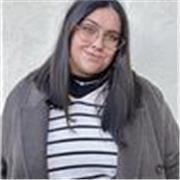 Diseñadora de moda ofrece clases de patronaje y confección para principiantes y nivel medio.