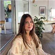 Diplômée d’un BAC mention Bien, cours sur Tours