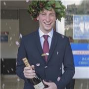 Docente di ruolo nella Scuola Primaria offre aiuto compiti