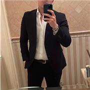 Salve! Sono dottore in economia, sto continuando i miei studi in amministrazione aziendale