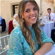 Laureanda in Chimica e Tecnologia Farmaceutica