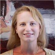 Licenciada profesora de Inglés. Ofrezco clases online de Inglés conversacional y de negocios (Business English). 
Adultos/Licenciada en Filología Inglesa
