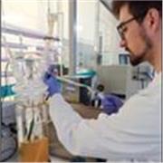 Soy un graduado en Química con experiencia como profesor particular a todos los niveles. 