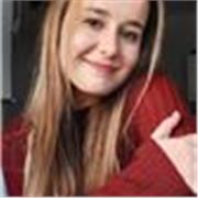 Soy una estudiante universitaria de Lengua de signos Española y me encanta enseñar y apoyar a estudiantes tanto de colegio como de la ESO.