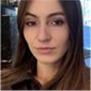 Soy profesora de español con formación en Filología Hispánica. Ofrezco clases online enfocadas en el uso real del idioma.