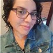 Profesora de inglés con más de 10 enseñando idiomas de manera presencial y online. 