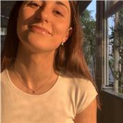 Offro lezioni private e di aiuto compiti ai bambini delle scuole elementari e medie.