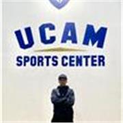 Entrenador titulado CAF y Máster en alto rendimiento. Con más de 8 años de experiencia en actividad física y deporte. 