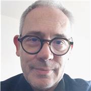 Professeur de Français et de littérature française et comparée du collège au supérieur