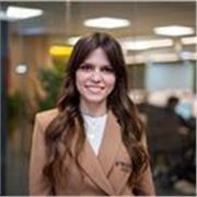 ¡Hola, encantada de conocerte!  Mi nombre es Ekaterina, soy de Rusia, pero actualmente vivo en Madrid.
Sé lo que es estudiar un nuevo idioma, ya que he vivido en tres países y he estudiado 6 idiomas!
Quiero enseñarte ruso con métodos sencillos y cómodos