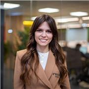 ¡Hola, encantada de conocerte!
 Mi nombre es Ekaterina, soy de Rusia, pero actualmente vivo en Madrid.
Sé lo que es estudiar un nuevo idioma, ya que he vivido en tres países y he estudiado 6 idiomas!
Quiero enseñarte ruso con métodos sencillos y cómodos