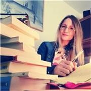 Licenciada en Filología alemana, más de 15 años de experiencia
