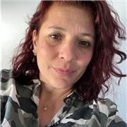 Soy una profesora y también puedo ayudar como ayudante de canguro, responsable, cariñosa, puntual, me adapto a la programación.