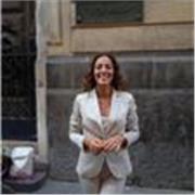 Insegnante di spagnolo, laureata con i massimi dei voti , in possesso anche di certificazione C1 dele. Ho anche studiato spagnolo all'estero