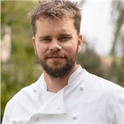 Chef de cuisine privé donne cours de cuisine et pâtisserie à domicile, perfectionnement sur différentes thématiques