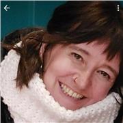Professora d'anglès en instituts de secundària de Catalunya, amb més de 10 anys d'experiència, dona classes a tots els nivells.