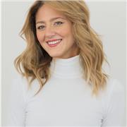 Passionate interior design tutor offering online and in-person lessons for beginners and aspiring designers. Degree in Interior Ar